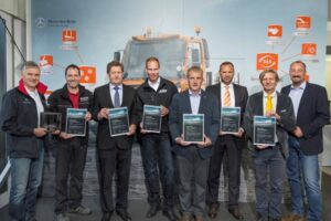 TRILETY WIRD MERCEDES BENZ UNIMOG EXPERT-PARTNER